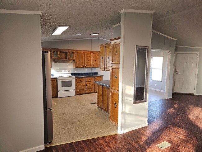 Building Photo - 3 bed 2 bath Double Wide Mobile Home In Qu...