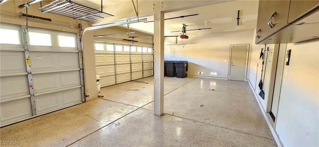 Building Photo - 1605 Ravanusa Dr
