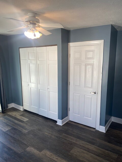 Building Photo - 6 E Ross St