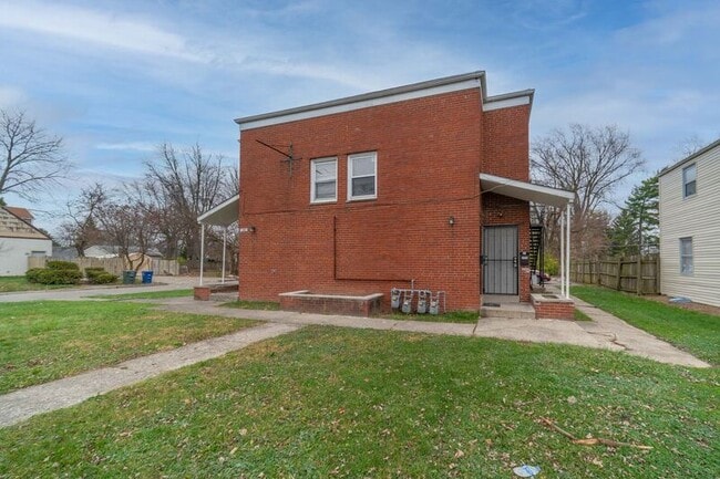 Building Photo - 3334 Maize Rd
