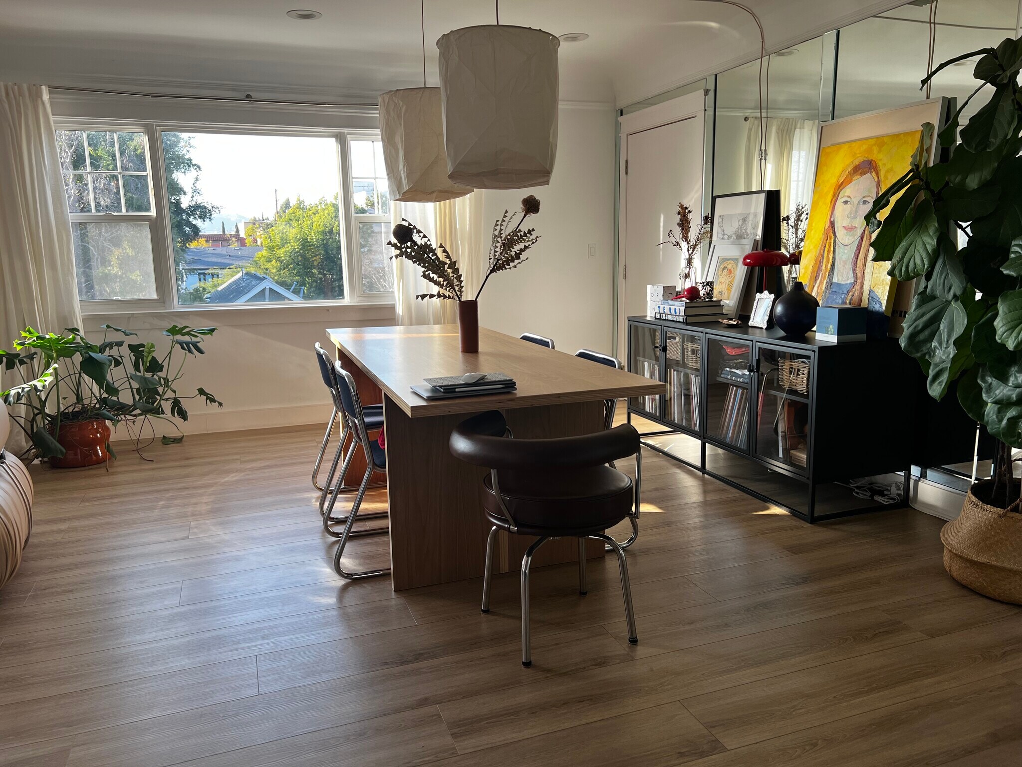 Dining - 912 Sanborn Ave