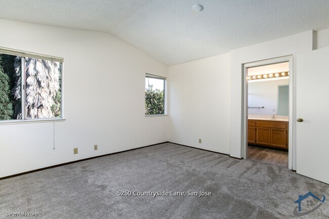 Building Photo - 5250 Countryside Ln