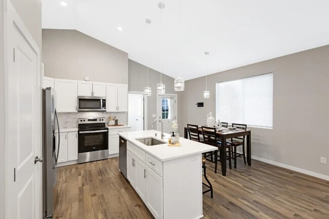 Building Photo - Modern Updates Meet Classic Charm in This ...