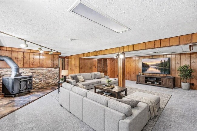 Building Photo - 11251 158th St