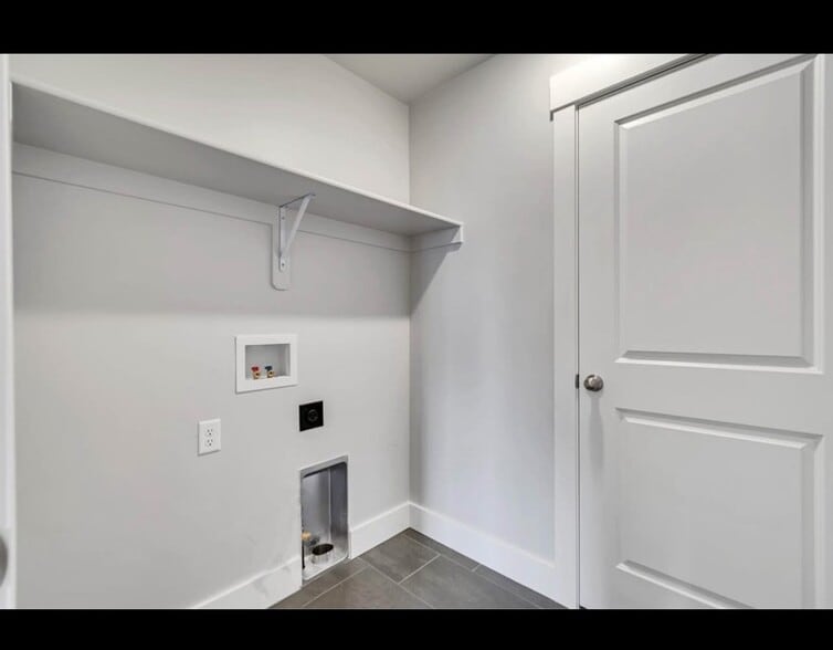 Building Photo - 1579 W 2100 S