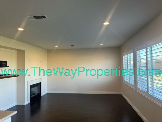 Building Photo - 9290 Ocotillo Ave