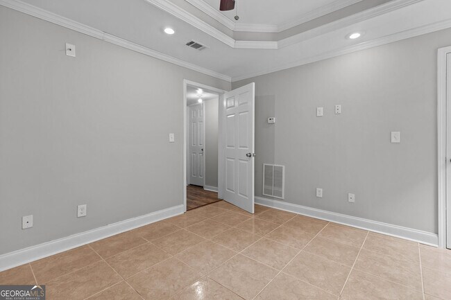Building Photo - 2315 Hiawassee Dr NW