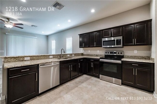 Building Photo - 1218 Grantham Dr