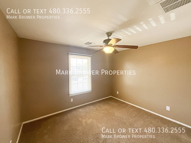 Building Photo - 2150 E Sunland Ave