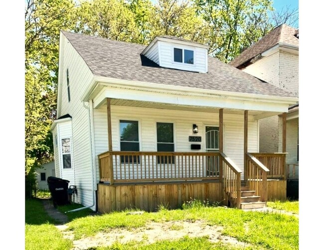 Building Photo - 7520 Hanover Ave