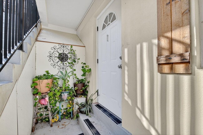 Building Photo - 216 Ocean Breeze