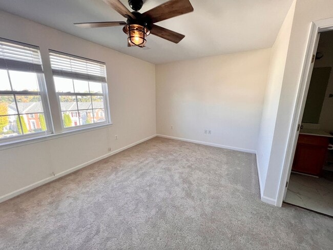 Building Photo - 357 Rolkin Rd