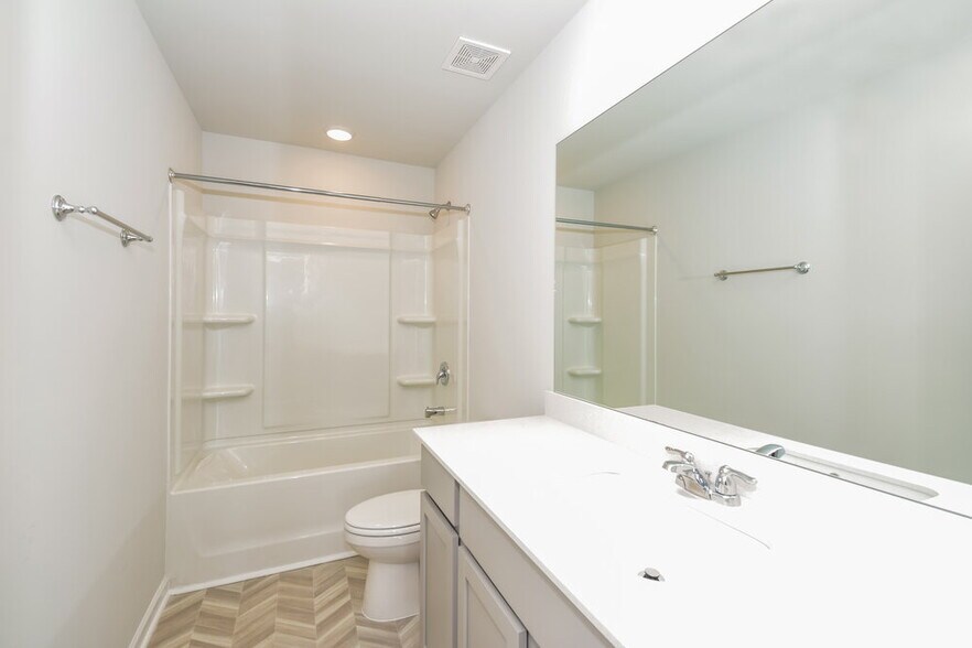 Building Photo - 545 Samuel Lee Ln