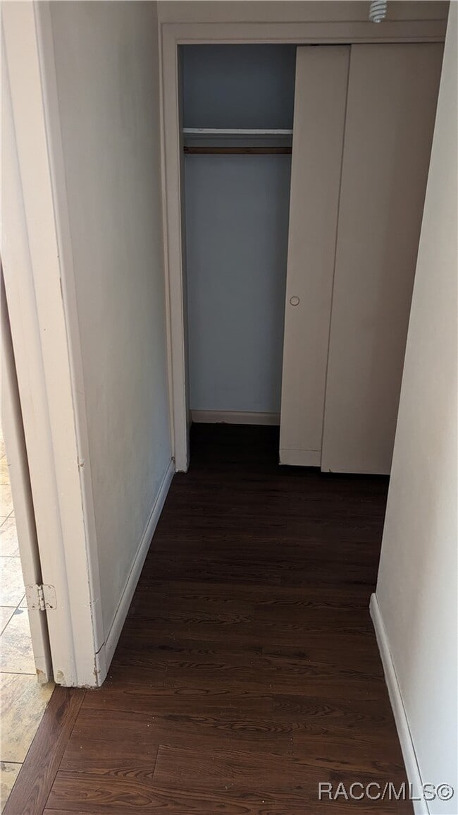 Building Photo - 33 E Murray St