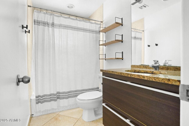 Building Photo - 1850 E Maryland Ave