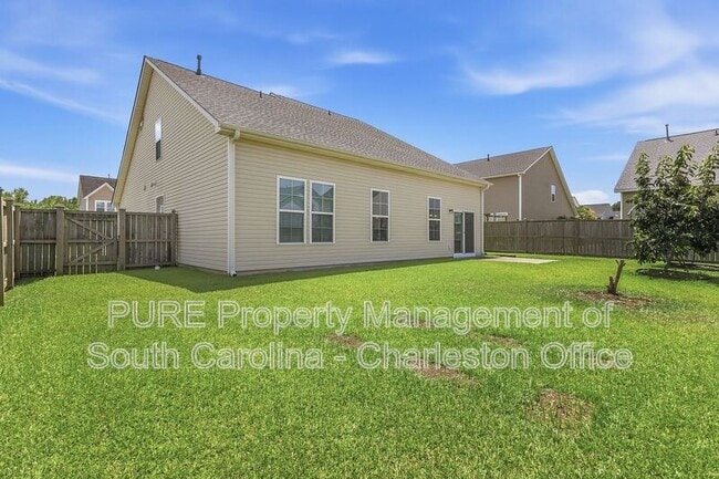 Building Photo - 481 Gianna Ln