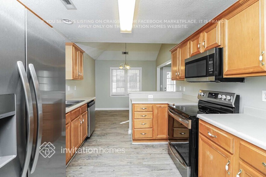 Building Photo - 174 Valleyside Dr