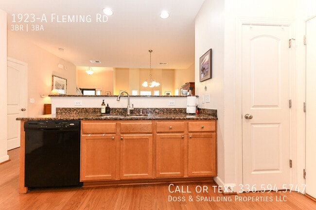 Building Photo - 1923 Fleming Rd