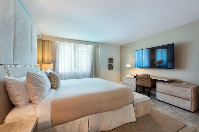 Building Photo - 102 24th St