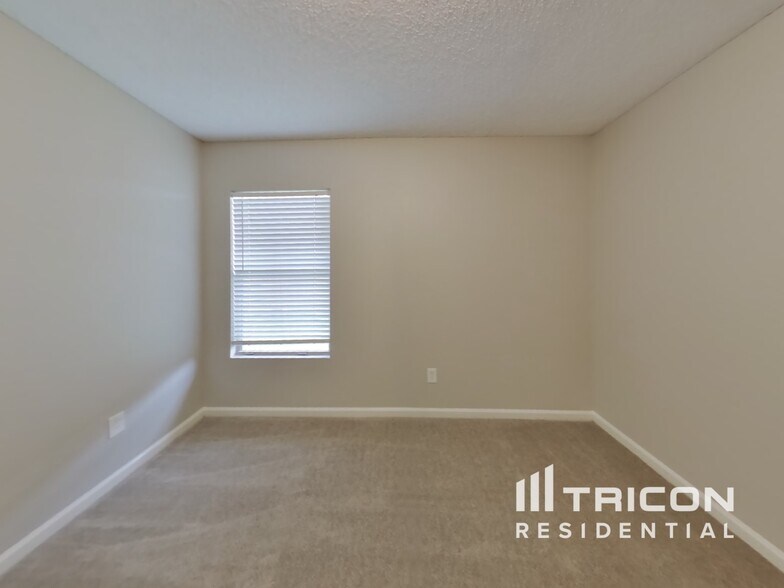 Building Photo - 2706 Taylor Hill Dr