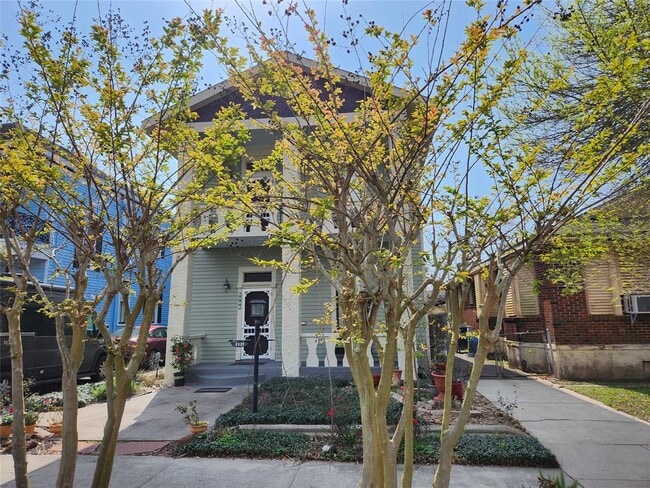 Primary Photo - 3127 Avenue Q