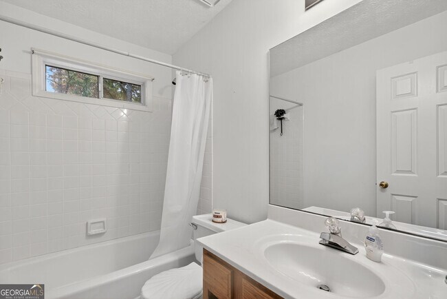 Building Photo - 2222 Amber Creek Trail