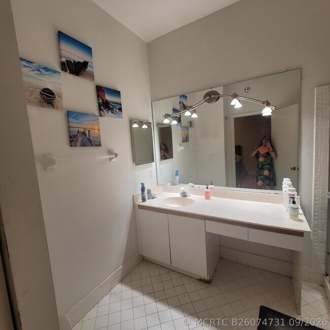 Building Photo - 5406 Firenze Dr