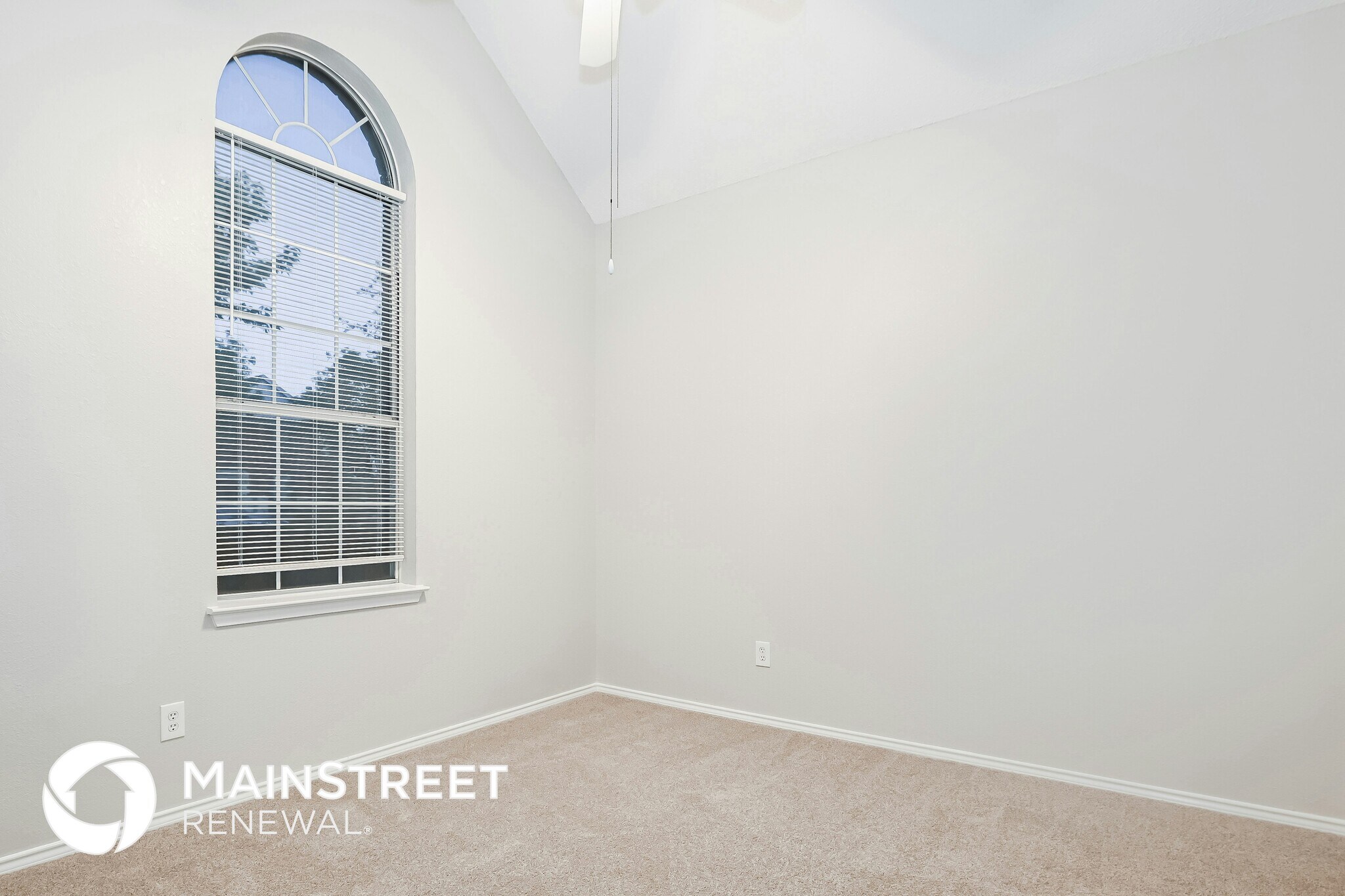 Building Photo - 1320 Greenfield Dr