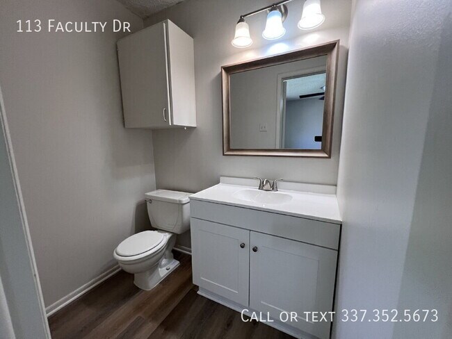 Building Photo - 113 Faculty Dr