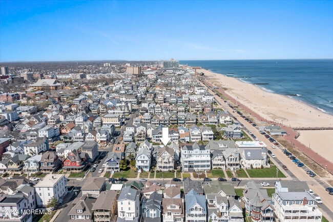 Building Photo - 7 Abbott Ave