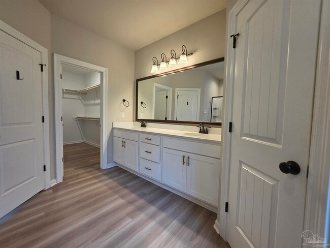 Building Photo - 4713 Sago Palm Cir
