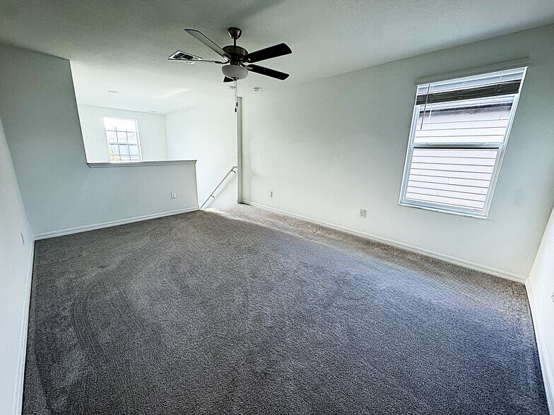 Building Photo - 2505 Leonia Ln