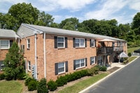 Building Photo - Creekside South Apartments