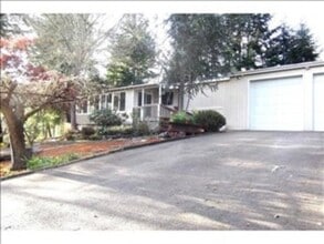 Building Photo - Out Cleveland Hills - Country living in Melrose