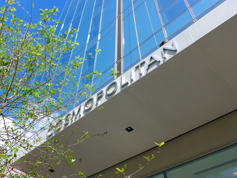 Best building in the Pearl District - 1075 NW Northrup