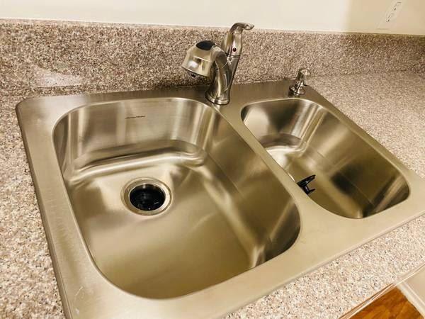 Interior Photo - 4342 West 130th St