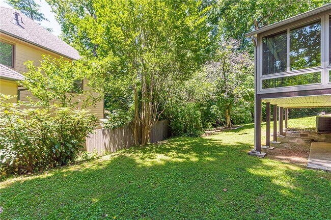 Building Photo - 1574 Old Spring House Ln