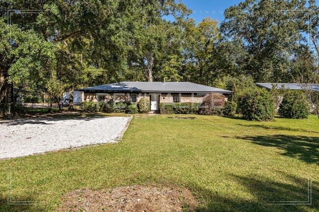 Primary Photo - Updated 4 Bed 2 Bath Brick Home in West Mobile