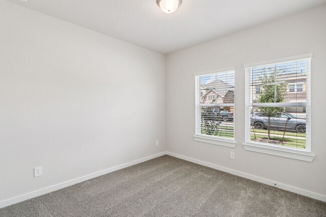 Building Photo - 2614 Wastelbread Ln