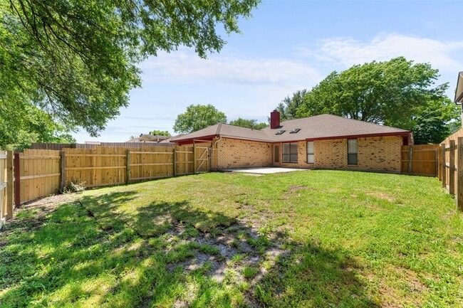 Building Photo - 5406 Meadow Vista Ln