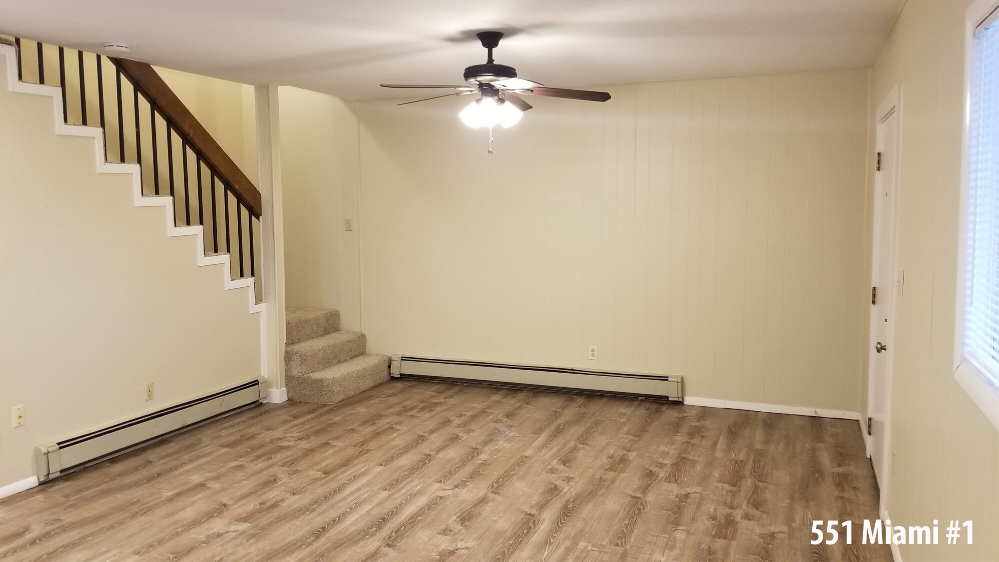 Living - 551 Miami Rd