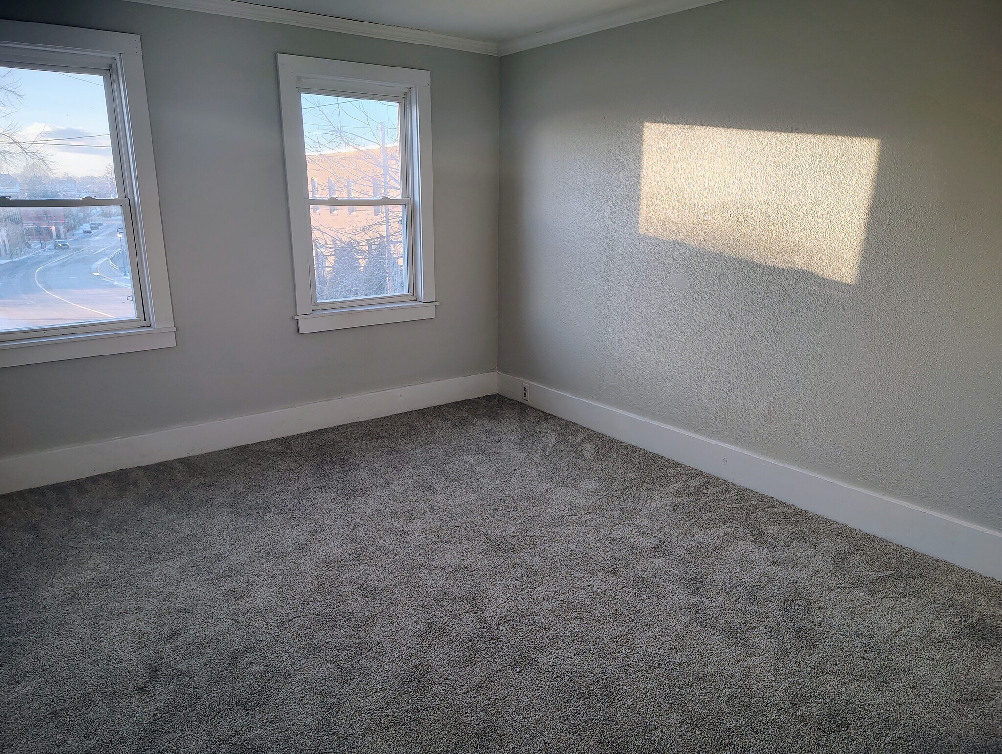 Building Photo - 6 S German St