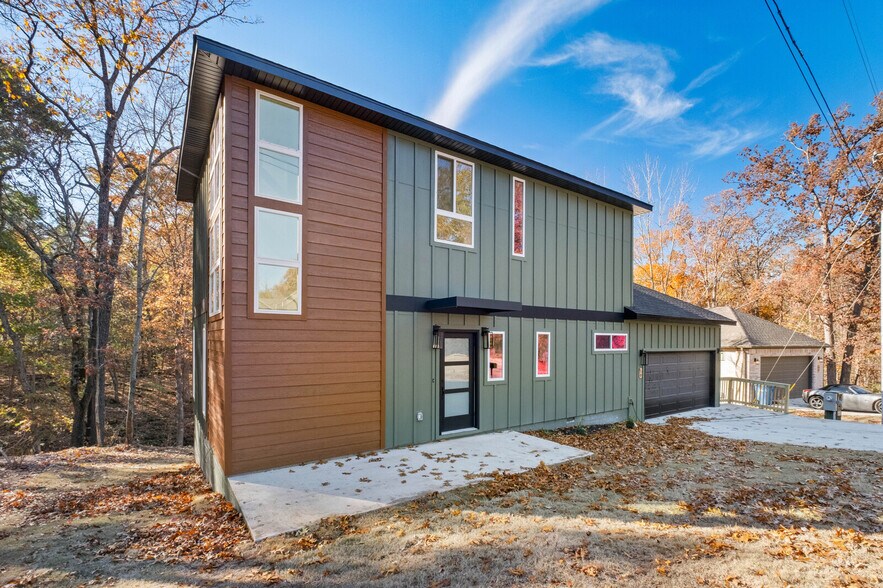 Building Photo - 50 Thaxted Dr