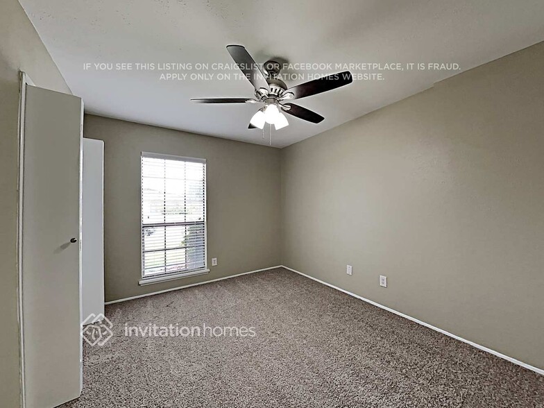 Building Photo - 9114 Vagas Dr