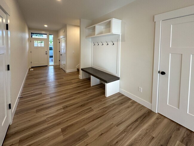 Building Photo - BOONE661-663 -NEW