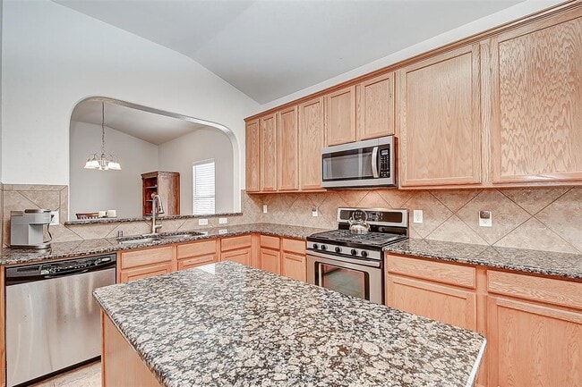 Building Photo - 23815 S Newport Bend