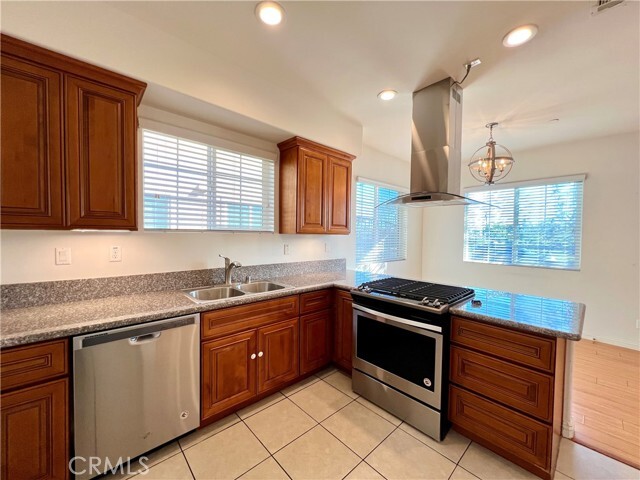 Building Photo - 1672 E Harvard Pl