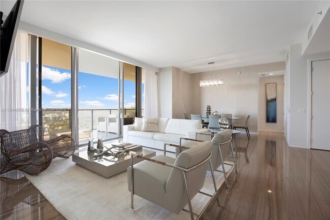 Building Photo - 9705 Collins Ave