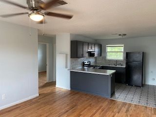 Building Photo - Grand Street - 4211D