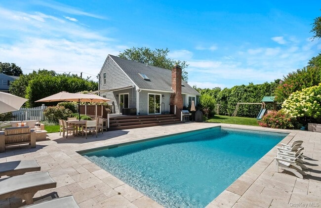 Building Photo - 28 Windermere Dr